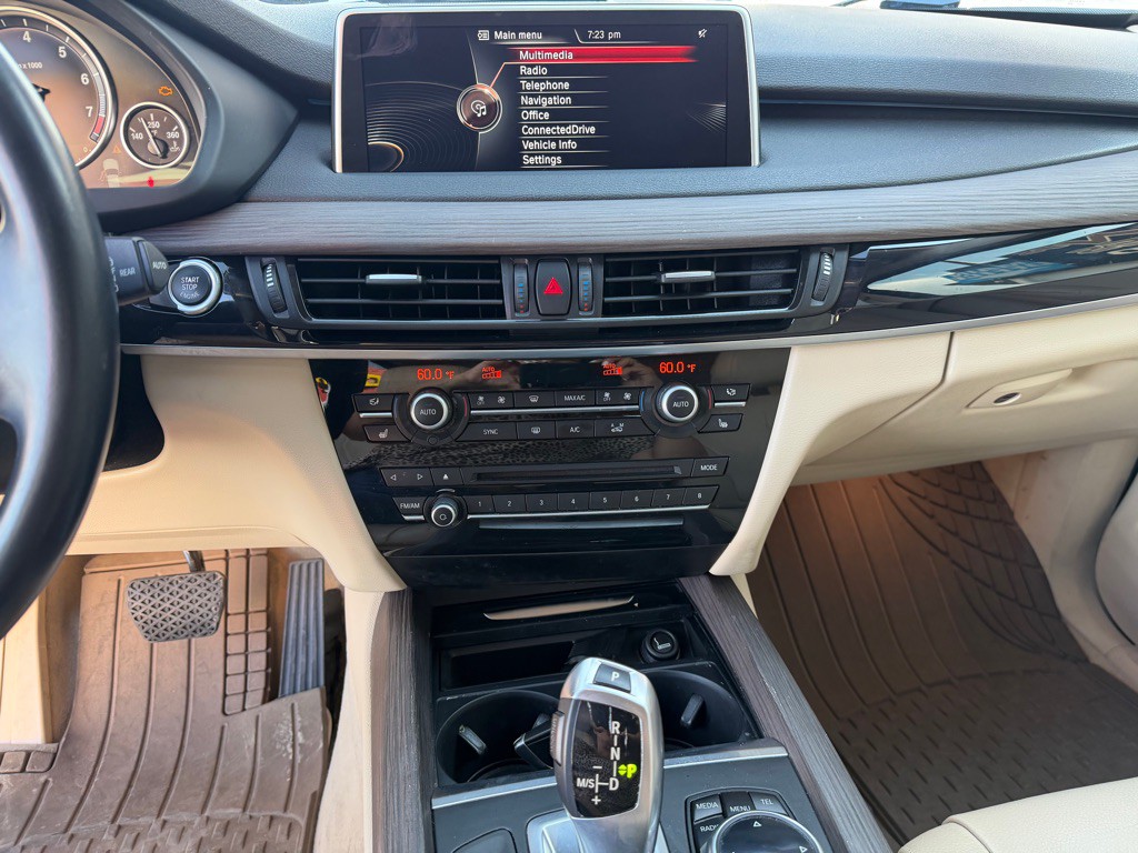 2014 BMW X5 Image 17