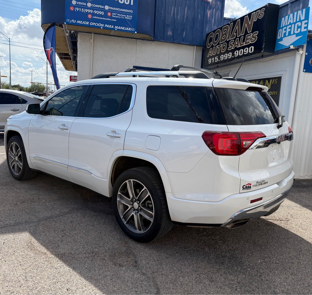 2017 GMC Acadia Image 3