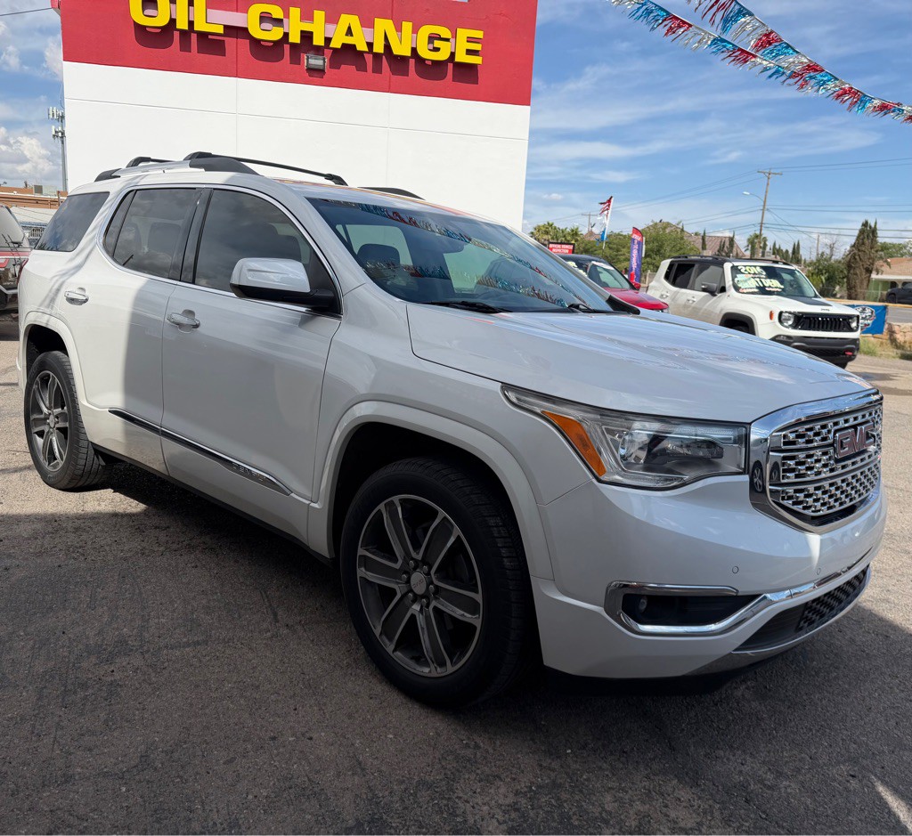 2017 GMC Acadia Image 7