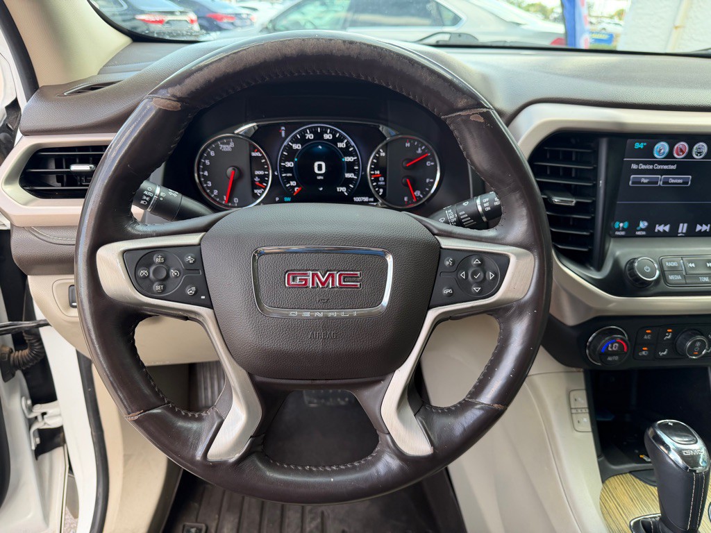 2017 GMC Acadia Image 24