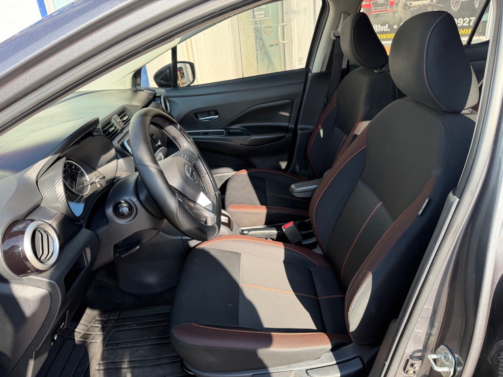 2020 Nissan Versa Image 10