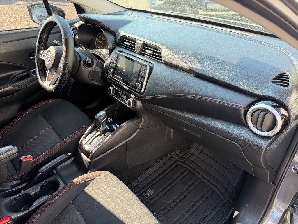 2020 Nissan Versa Image 11