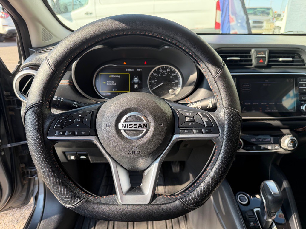 2020 Nissan Versa Image 16