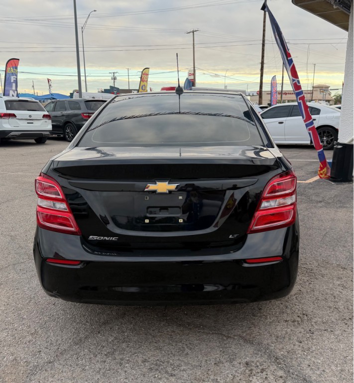 2019 Chevrolet Sonic Image 4