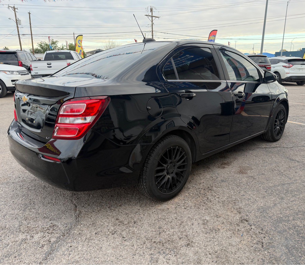 2019 Chevrolet Sonic Image 5