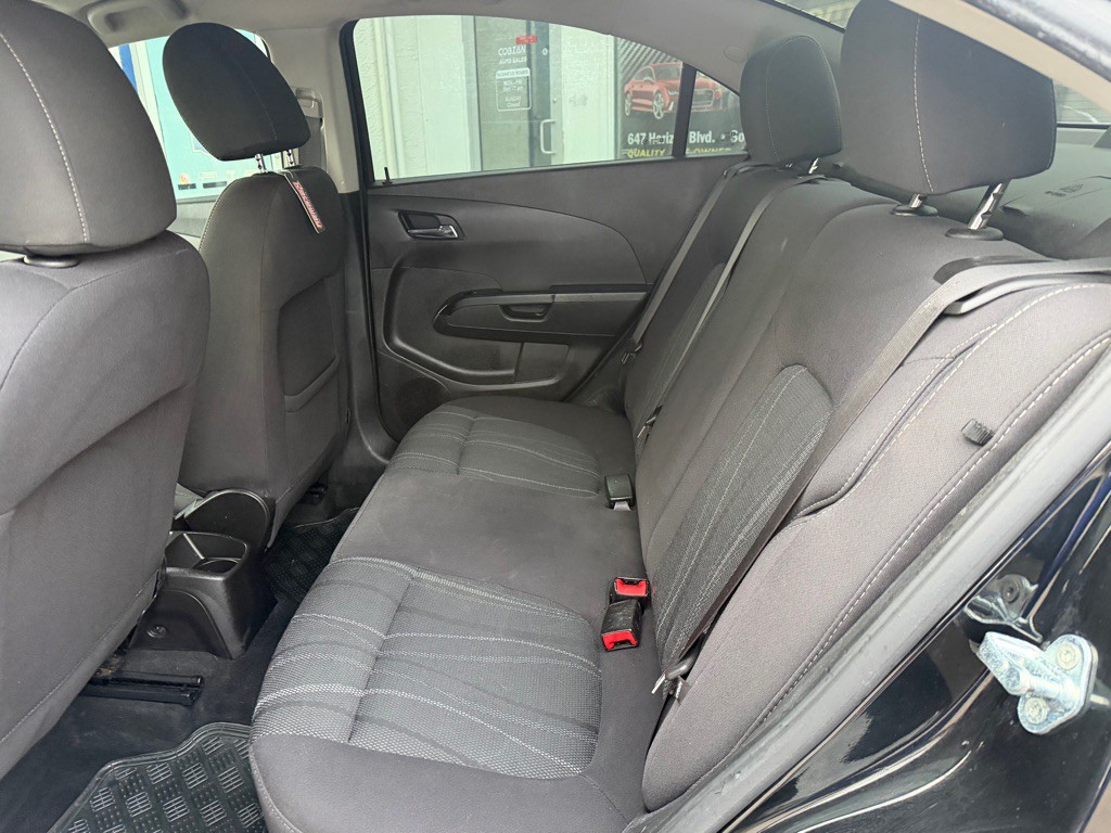 2019 Chevrolet Sonic Image 11