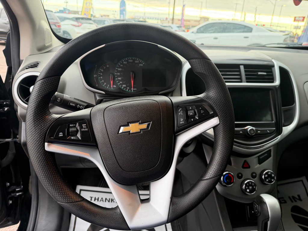 2019 Chevrolet Sonic Image 18