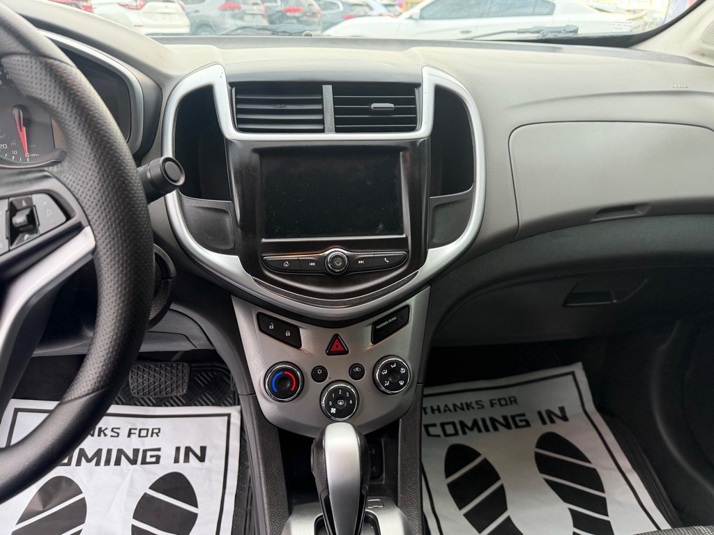 2019 Chevrolet Sonic Image 21