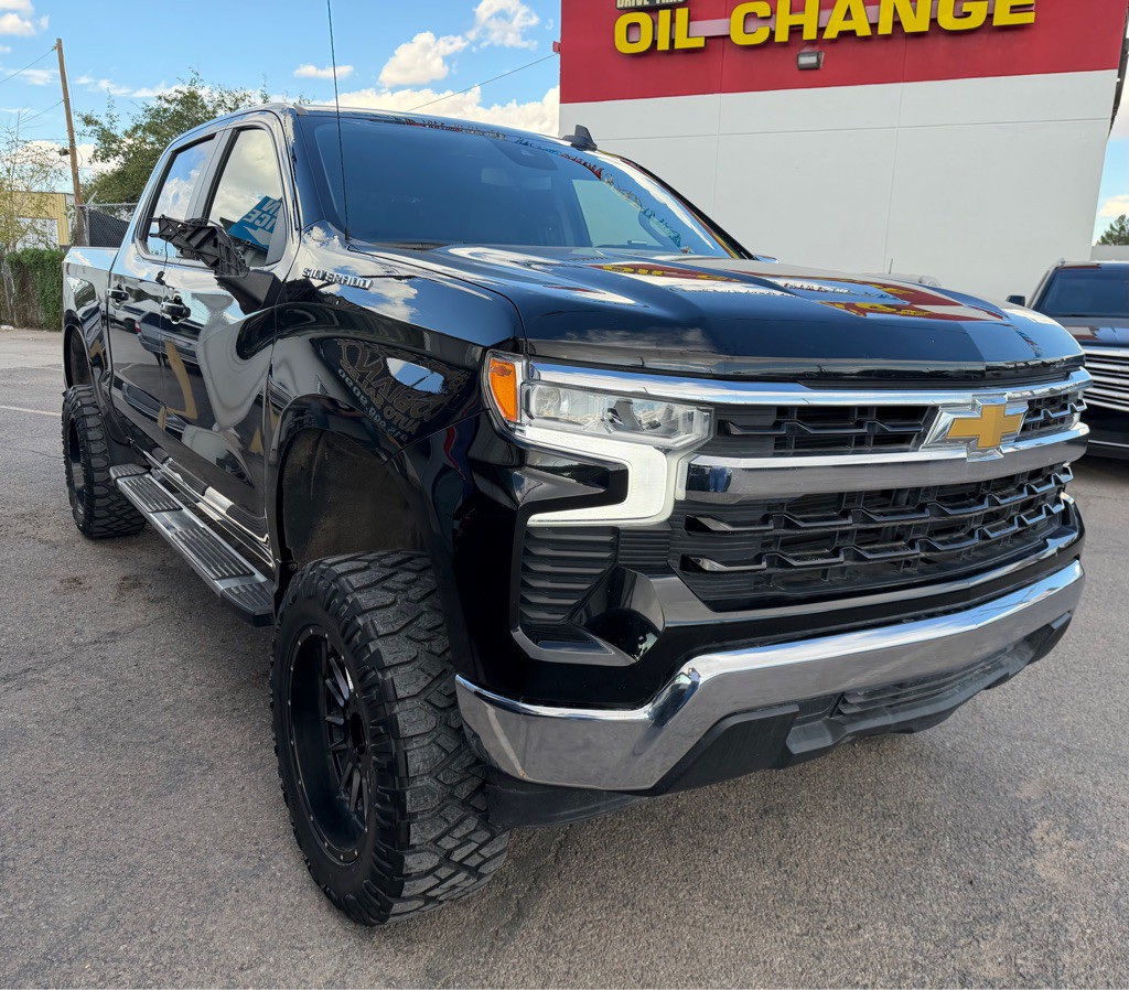 2023 Chevrolet Silverado 1500 Image 5