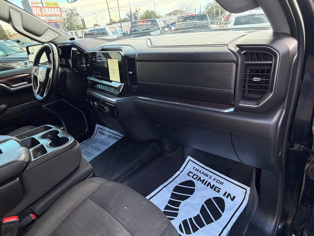 2023 Chevrolet Silverado 1500 Image 11