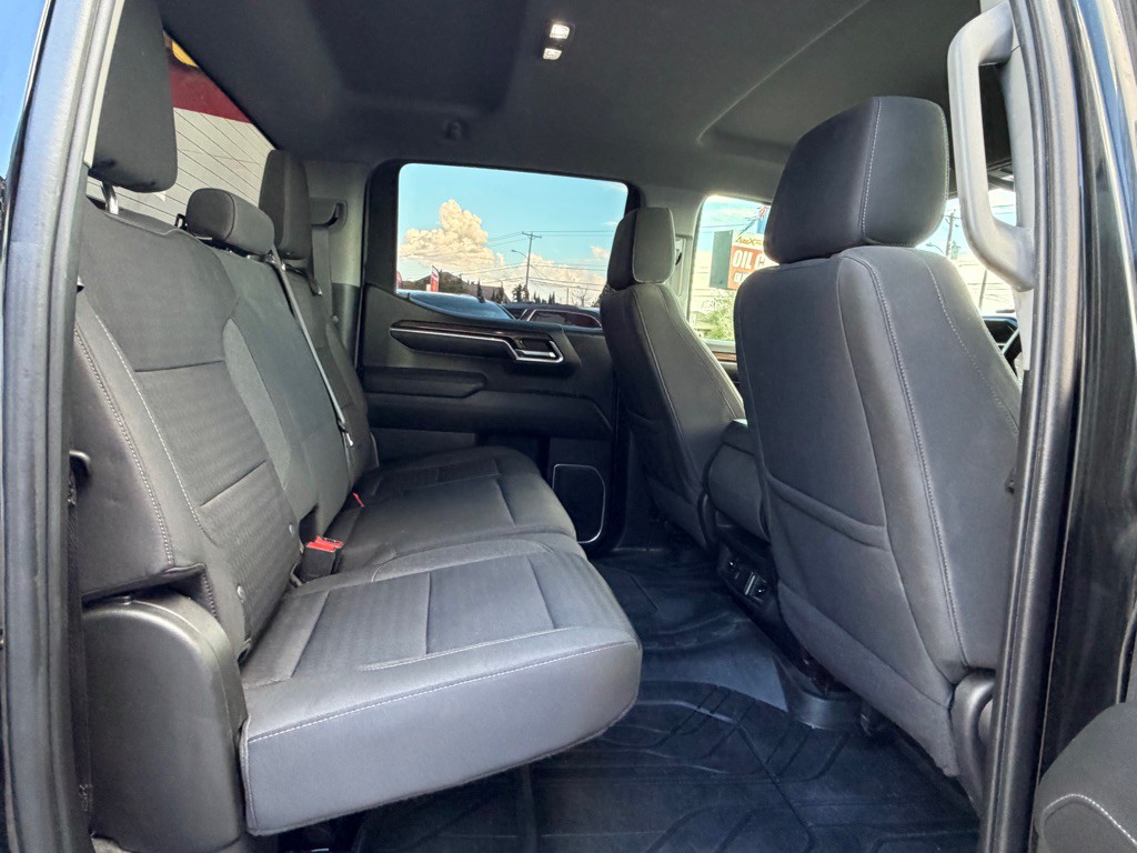 2023 Chevrolet Silverado 1500 Image 12