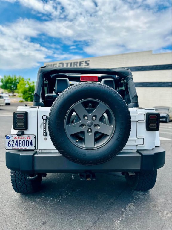 2016 Jeep Wrangler Unlimited Image 3