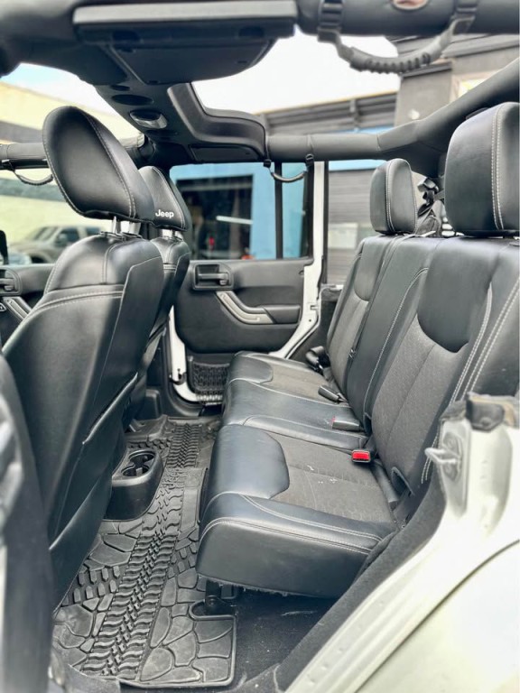 2016 Jeep Wrangler Unlimited Image 13