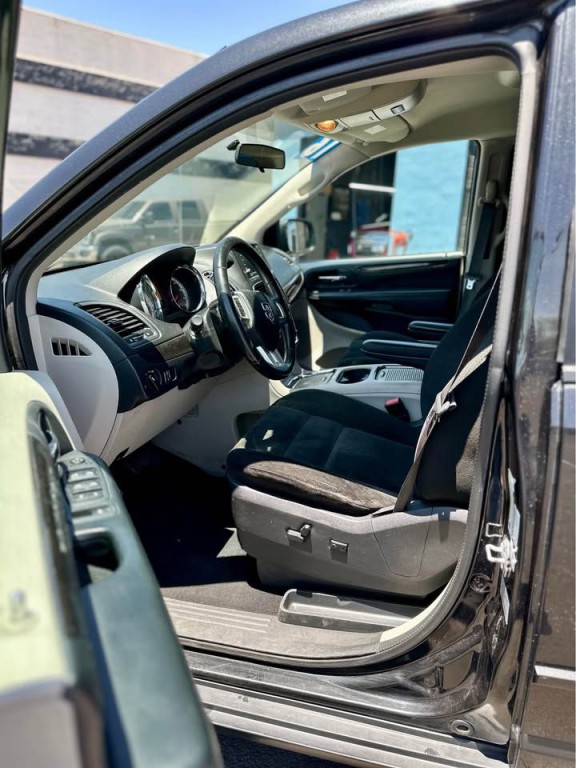2016 Dodge Grand Caravan Image 10