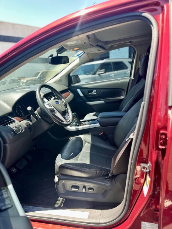 2014 Ford Edge Image 9