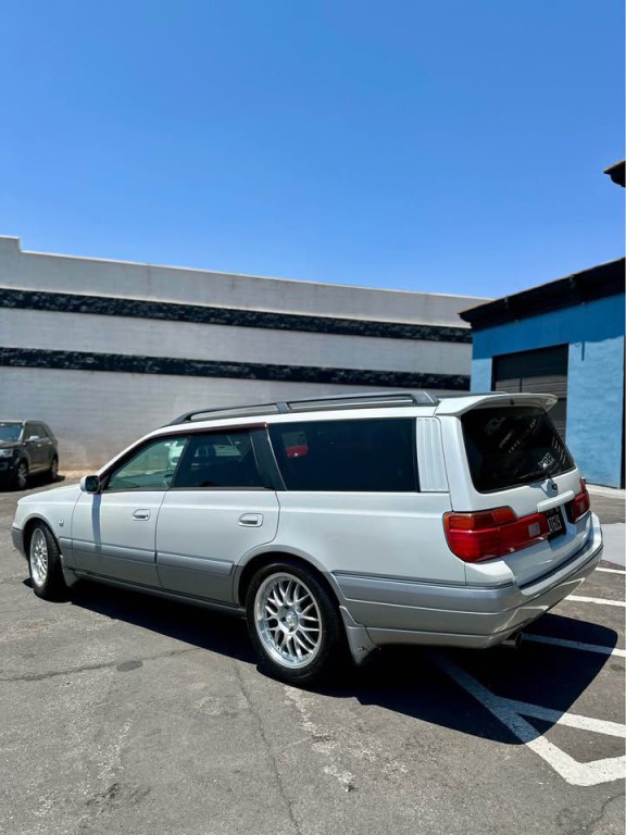 1997 Nissan Stagea Image 2