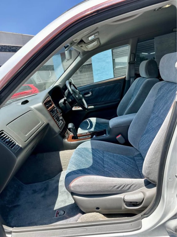 1997 Nissan Stagea Image 9