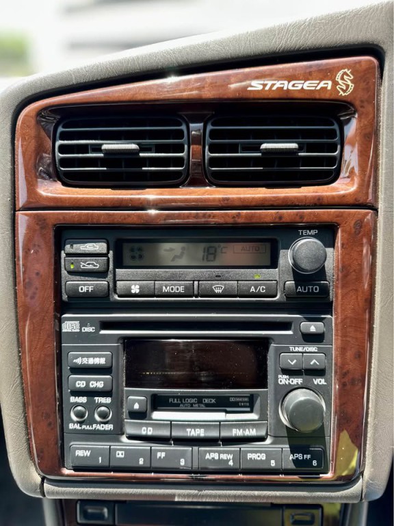 1997 Nissan Stagea Image 16