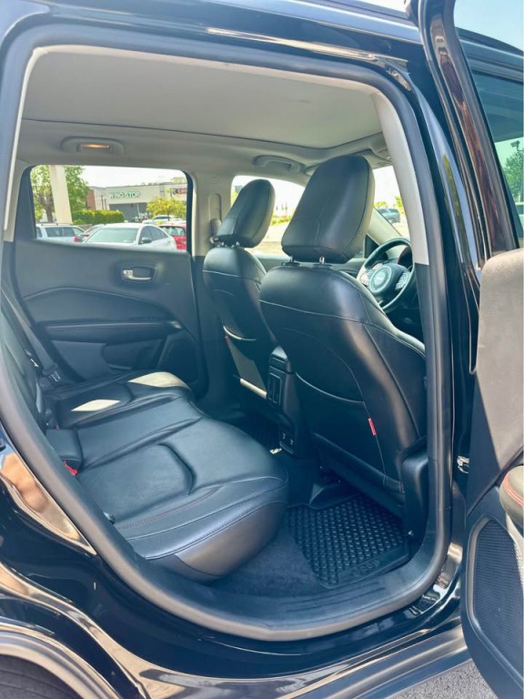 2018 Jeep Compass Image 20