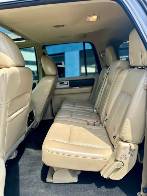 2017 Ford Expedition Image 17