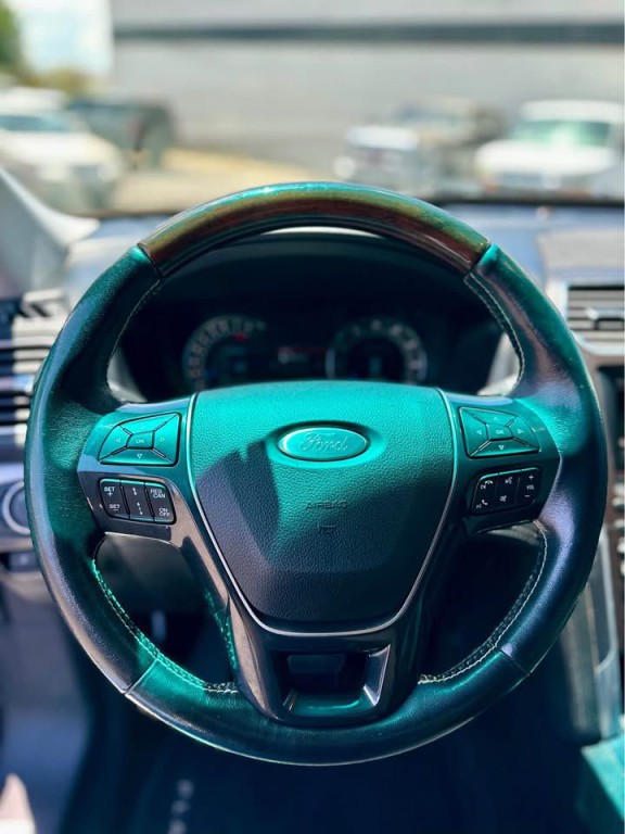 2016 Ford Explorer Image 10