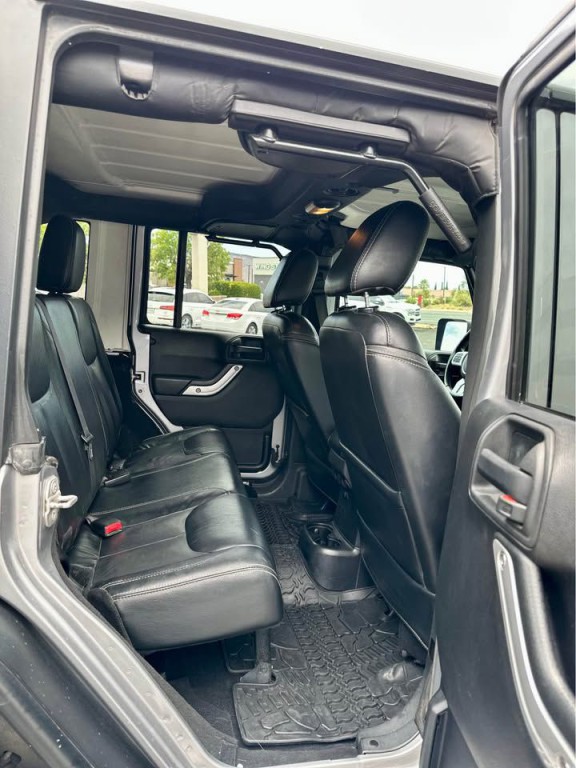 2015 Jeep Wrangler Unlimited Image 17
