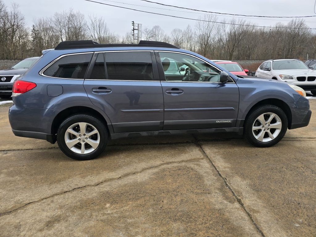2013 Subaru Outback Image 7