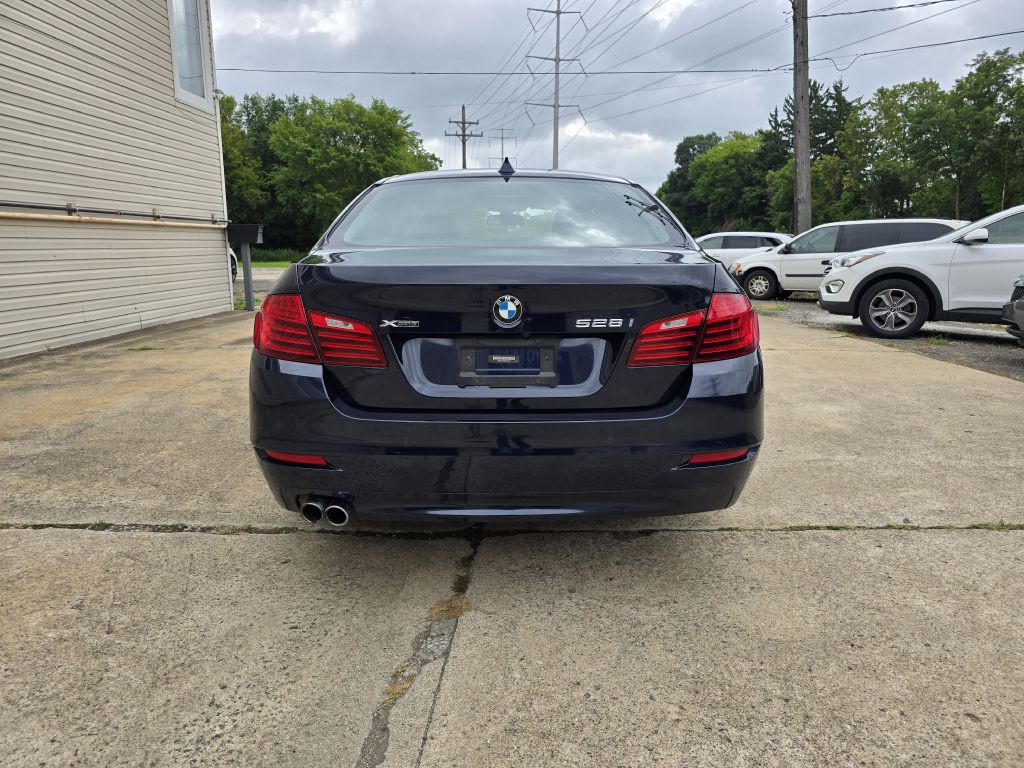 2014 BMW 5 Series Image 4