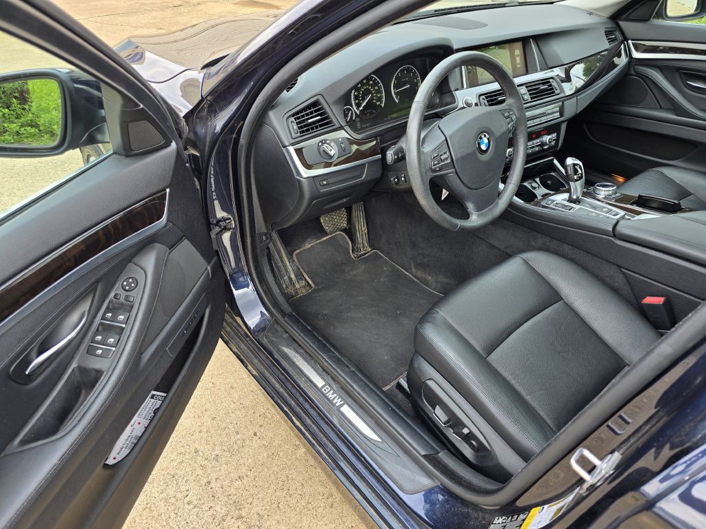 2014 BMW 5 Series Image 10