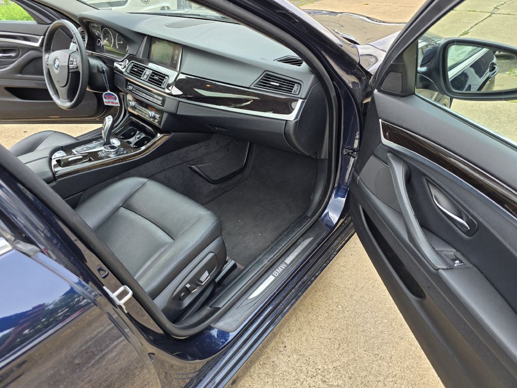 2014 BMW 5 Series Image 12