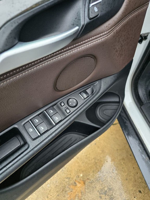 2017 BMW X5 Image 17