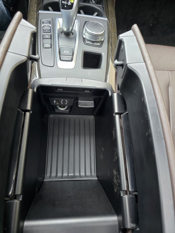 2017 BMW X5 Image 27