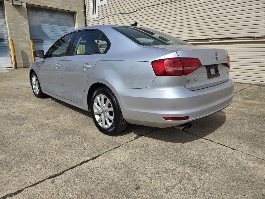 2015 Volkswagen Jetta Image 4