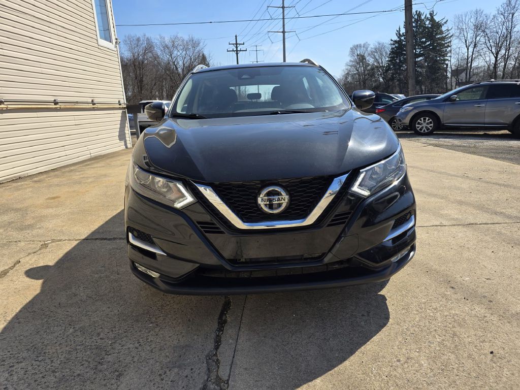 2020 Nissan Rogue Image 1
