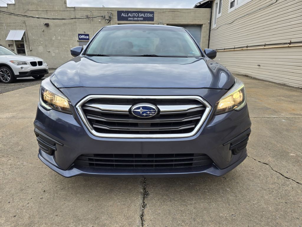 2018 Subaru Legacy Image 1