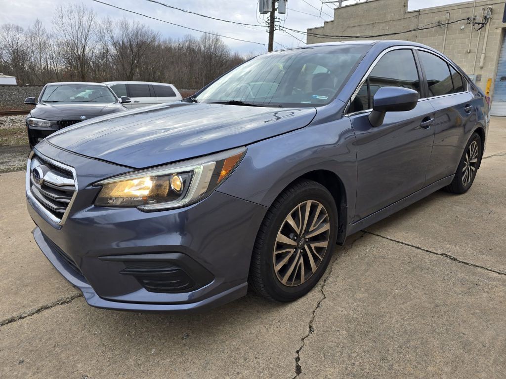 2018 Subaru Legacy Image 2