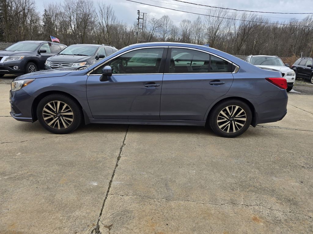 2018 Subaru Legacy Image 4