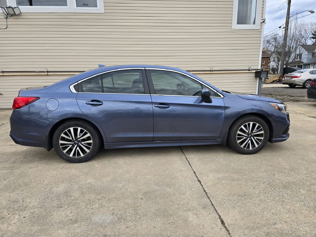 2018 Subaru Legacy Image 5