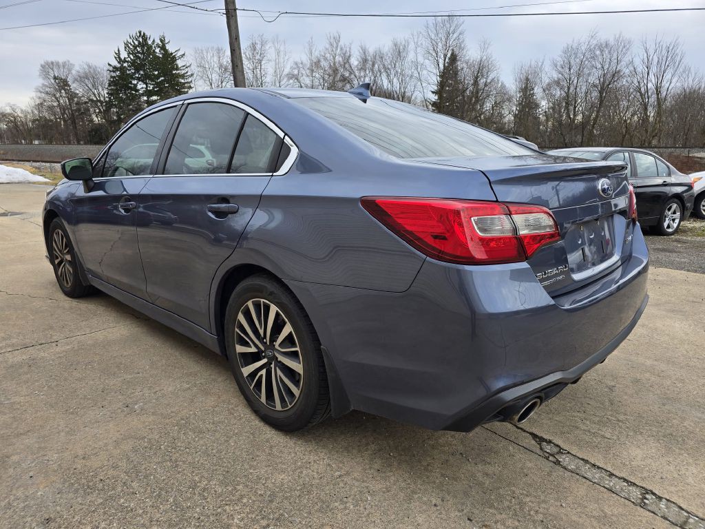 2018 Subaru Legacy Image 6
