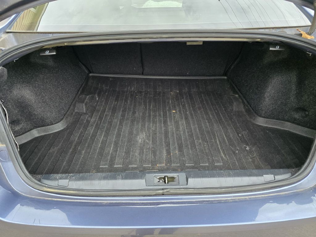 2018 Subaru Legacy Image 16