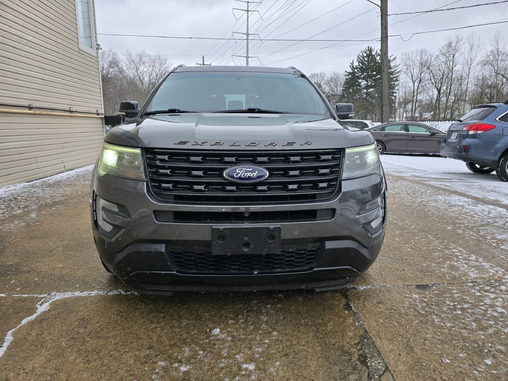 2017 Ford Explorer Image 1