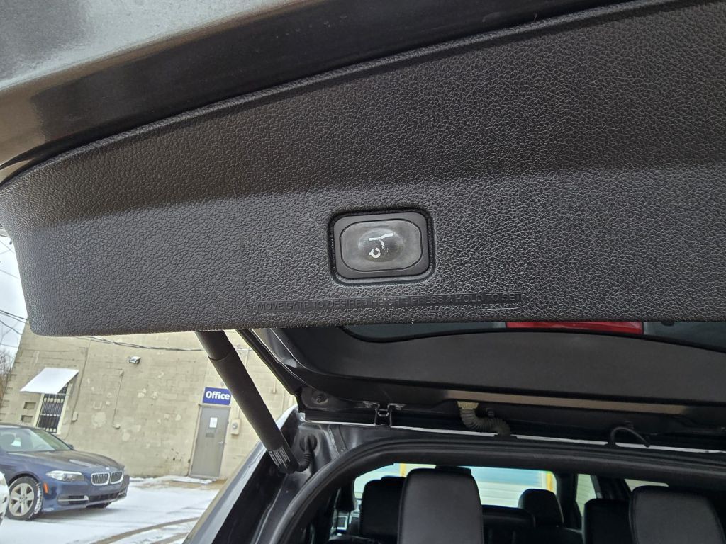 2017 Ford Explorer Image 24