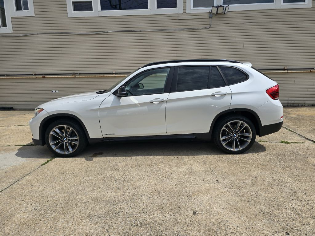2014 BMW X1 Image 2