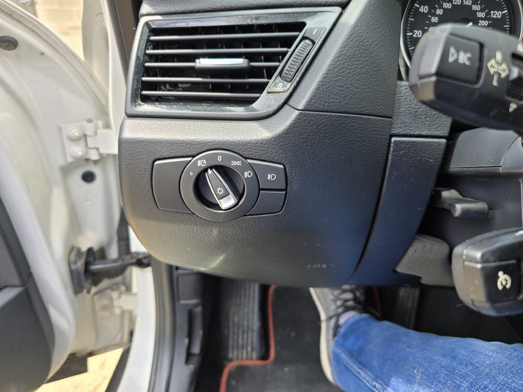 2014 BMW X1 Image 11
