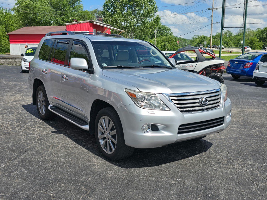 2011 Lexus LX 570 Image 4