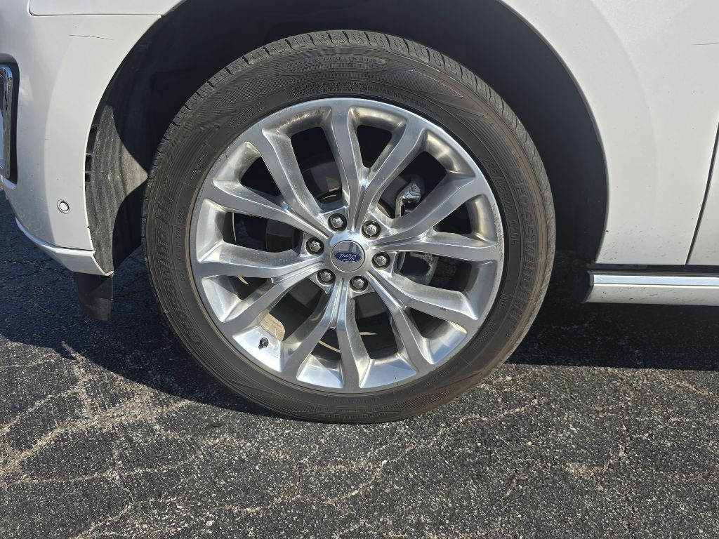 2019 Ford Expedition Image 9