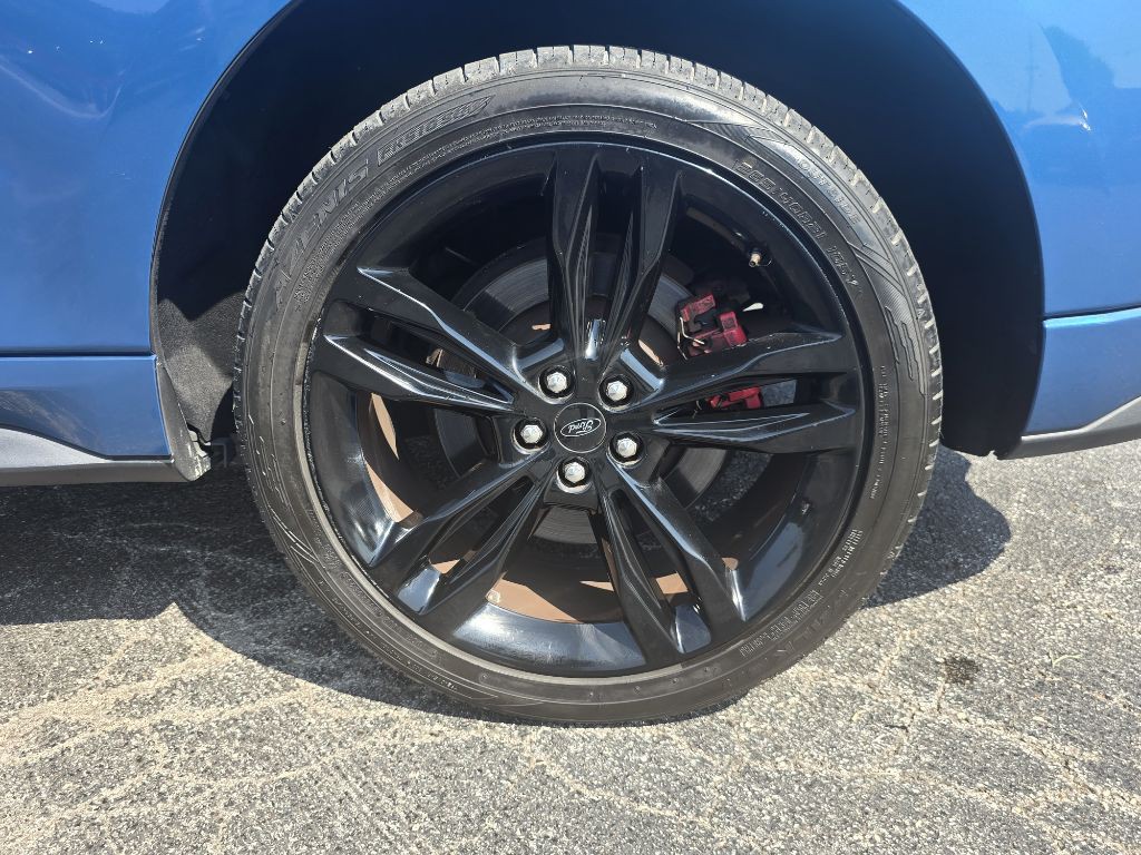 2019 Ford Edge Image 9