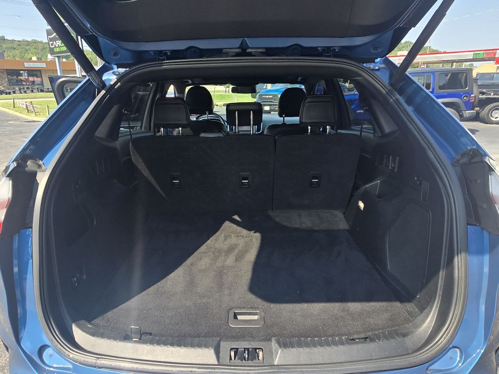2019 Ford Edge Image 12