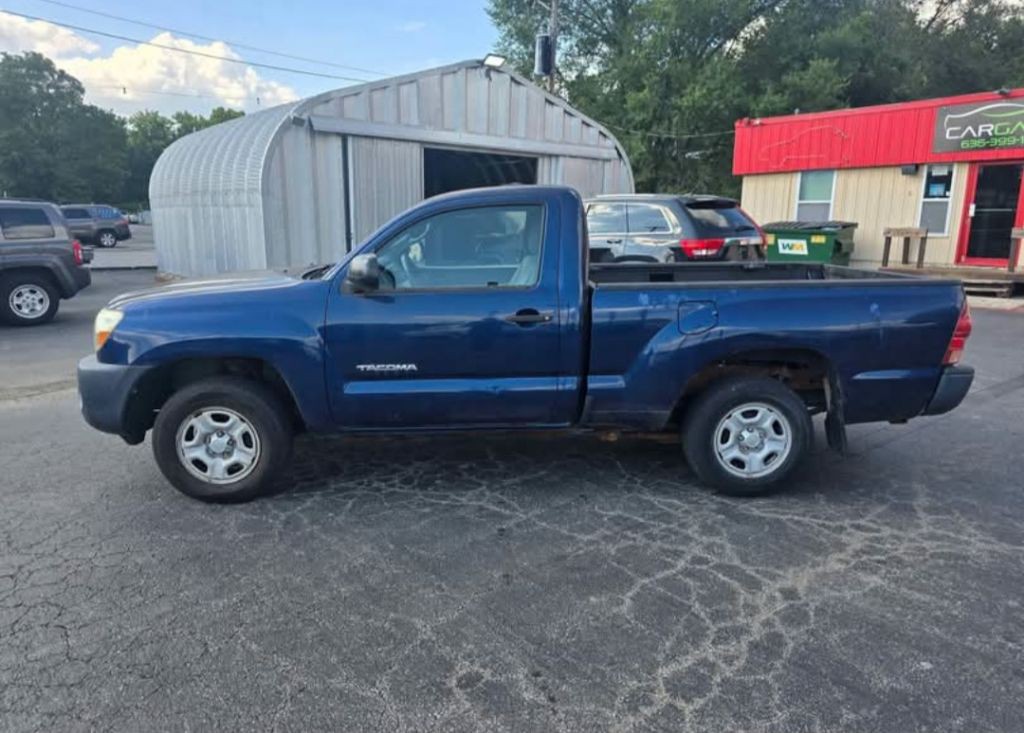 2008 Toyota Tacoma Image 2