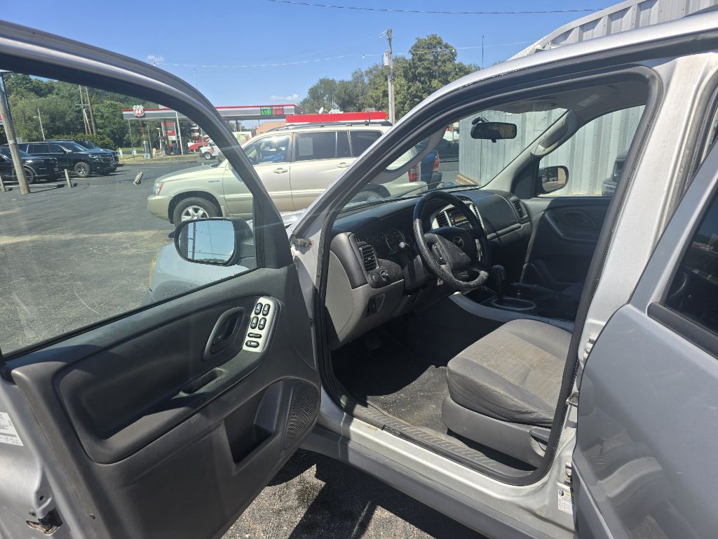 2006 Mazda Tribute Image 8
